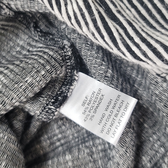 Caution to the Wind stripe black and white dress sz Small - Picture 11 of 11